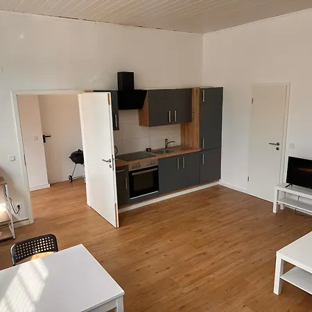 2 Mit Parkplatz Und Grill Fuer 3 Personen * Wörrstadt